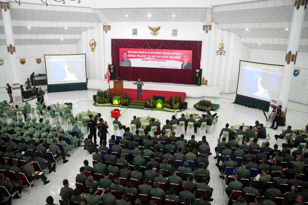 Ribuan Prajurit TNI dan ASN Ikuti Motivasi Kinerja