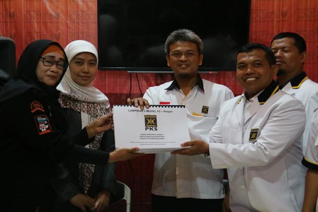Serahkan Berkas ke KPU, PKS Bandung Barat Targetkan 10 Kursi di Pileg