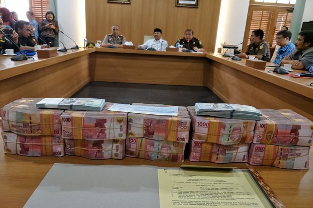 Uang Hasil Korupsi Bansos Rp10,2 Miliar Dikembalikan ke Pemkot Bandung