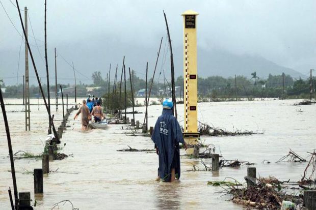 Setelah Dilanda Banjir, Vietnam Hadapi Badai Khanun