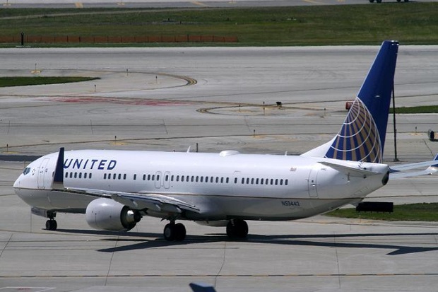 Dikencingi Penumpang Mabuk di Pesawat, Pria Ini Gugat United Airlines