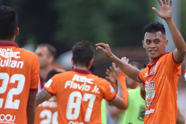 Kalah dari Borneo FC, Persela Gagal Beri Kemenangan untuk Choirul Huda