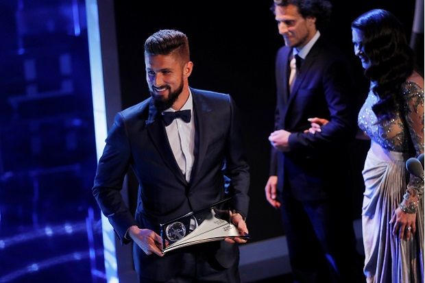 Gol Kalajengking Antar Giroud Sabet Puskas Awards 2017