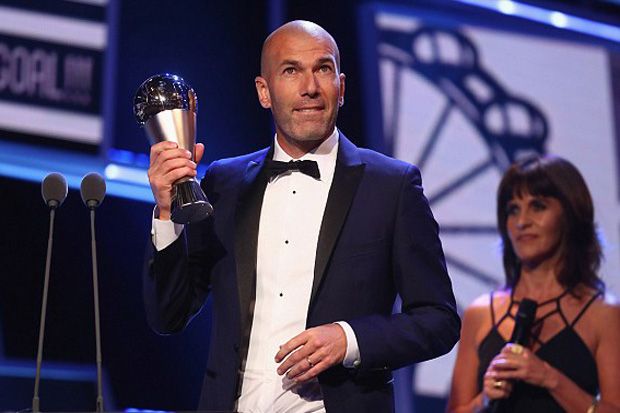 Zidane Raih Penghargaan Pelatih Terbaik 2017