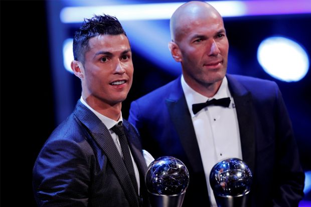 Zidane Bangga  Ronaldo Jadi Pemain Terbaik FIFA