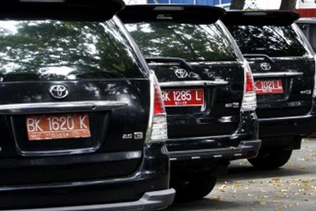 Baru 9 Anggota DPRD Simalungun Kembalikan Mobil Dinas