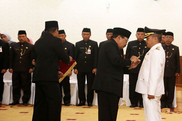 Lantik Wakil Wali Kota Madiun, Gubernur Ingatkan Kepala Daerah Paham Aturan