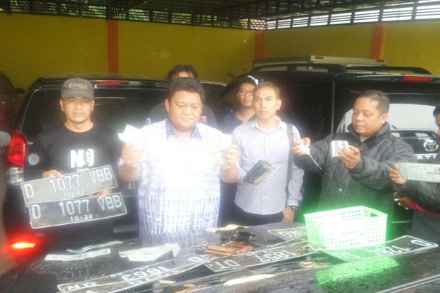 Polrestabes Bandung Ciduk Pasutri Penadah Mobil Curian