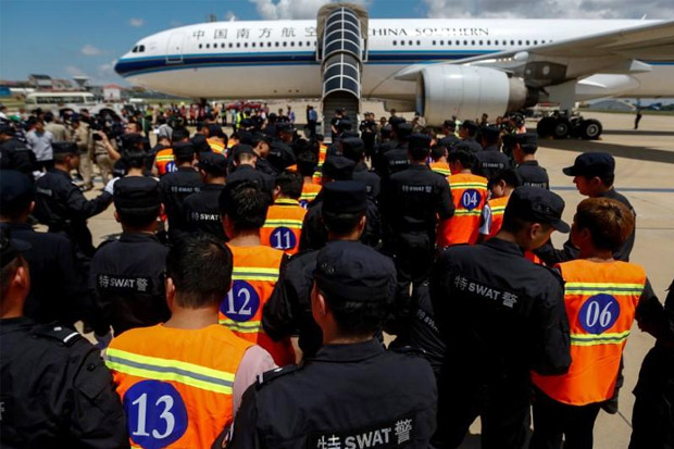 Kamboja Deportasi 61 Tersangka Pemerasan Asal China