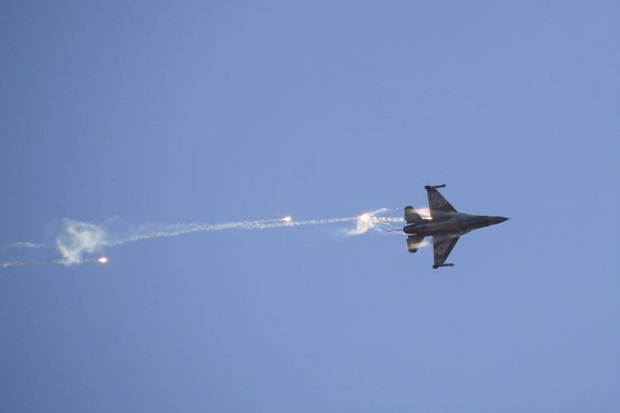 Jet-jet Tempur Israel Bombardir Depot Senjata di Suriah