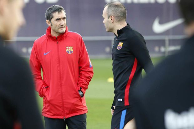 Valverde Pertimbangkan Mainkan Iniesta