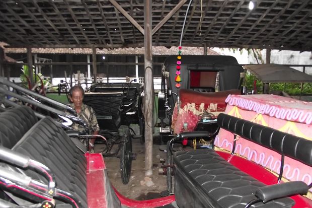 Jokowi Mantu, Kereta Mempelai Dihias Saat Midodareni