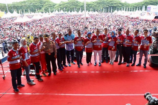 Gubernur Sulsel dan Wali Kota Makassar Saling Puji di Jalan Sehat 2017