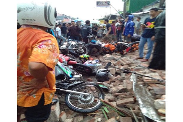 Kronologi Robohnya Bangunan Tua di Tegal yang Tewaskan 3 Pengendara Motor