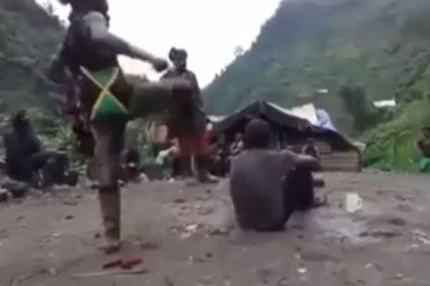 Beredar Video Kekerasan Kelompok Bersenjata Terhadap Warga Papua