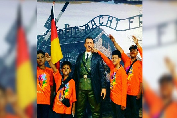 Bocah-bocah Selfie dengan Hitler di Museum Jogja, Yahudi AS Muak