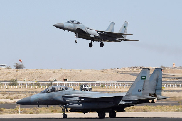 Koalisi Arab Bombardir Bandara Yaman