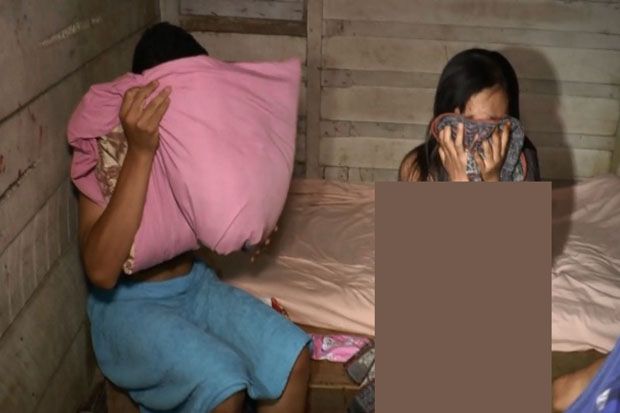 Polisi Tangkap Pasangan Mesum Tanpa Busana Dalam Kamar Kos