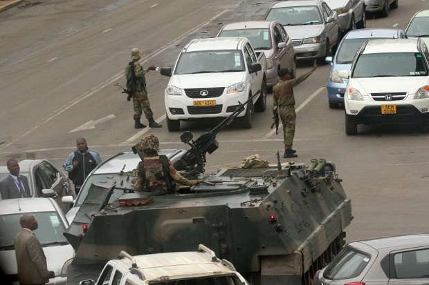 Presiden Mugabe Diamankan Militer, WNI di Zimbabwe Diminta Waspada