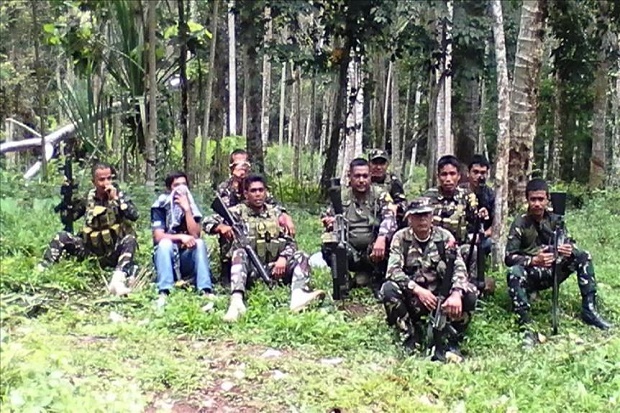 Tentara Filipina Sukses Bebaskan 5 Sandera Abu Sayyaf