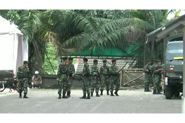 Pasukan TNI Bersenjata Lengkap Mulai Amankan Kediaman Bobby Nasution
