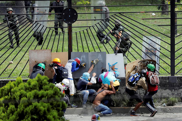 Kelompok HAM: Venezuela Perlakukan Demonstran dengan Kejam