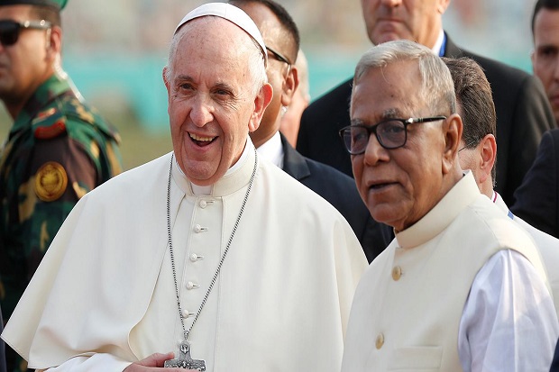 Warga Rohingya Mengira Paus Fransiskus Pemimpin Islam