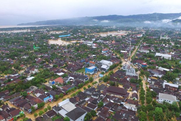 Korban Banjir dan Longsor Pacitan Bertambah Jadi 25 Orang, BNPB Kerahkan Helikopter