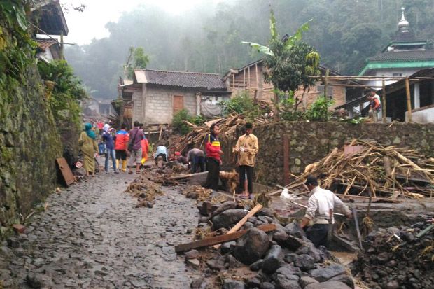 Bantul Darurat Bencana, DPRD-Camat Ngelencer ke Palembang dan Makassar