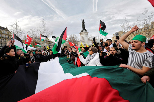 Ratusan Aktivis Pro Palestina Demo Tolak Kunjungan Netanyahu
