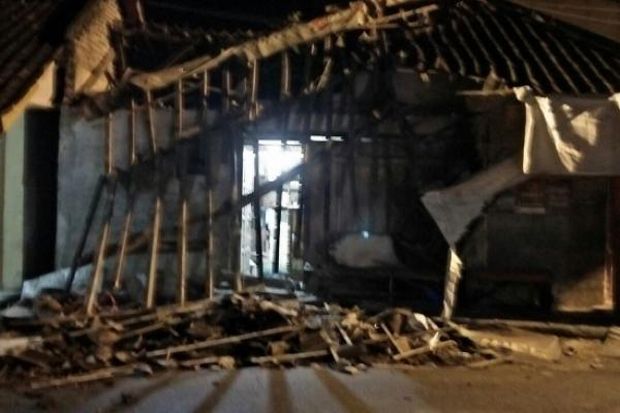 Gempa Guncang Tasik, Satu Warga Tewas Tertimpa Material Bangunan