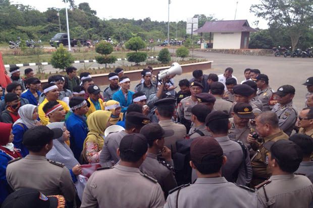 Diduga Shock Lihat Mahasiswa Demo, Pejabat Disdik Kepri Tewas