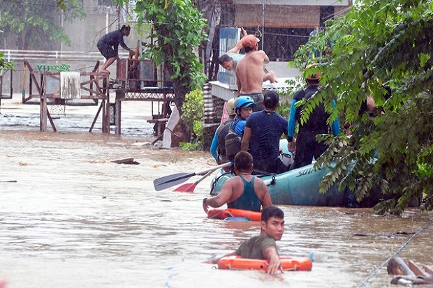 Badai Hebat Amuk Filipina, Hampir 90 Orang Tewas