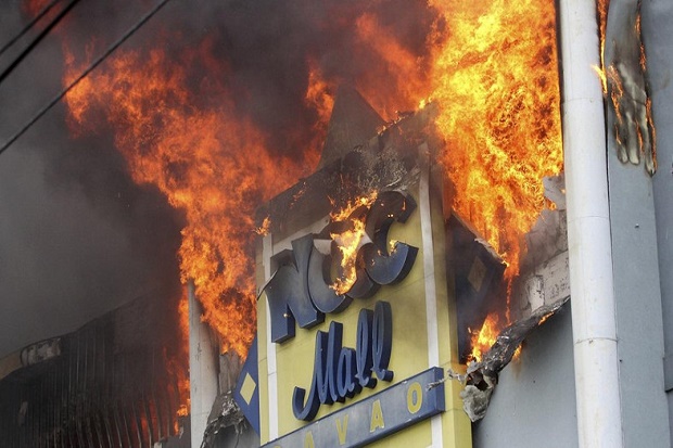 Puluhan Tewas Dalam Kebakaran Mall di Filipina