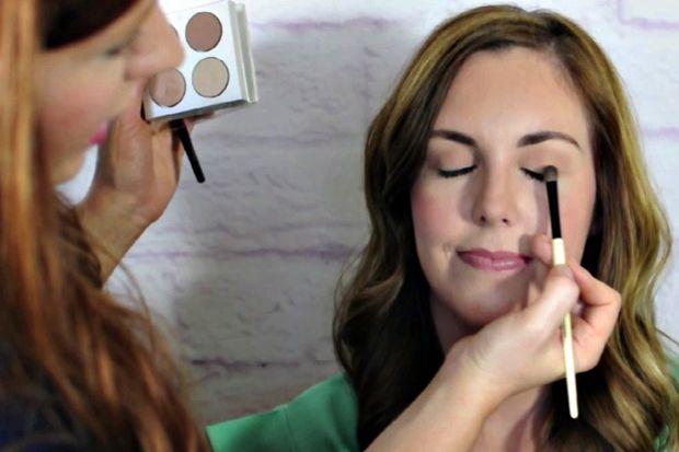 Empat Inspirasi Makeup agar Tampil Cantik di Tahun Baru