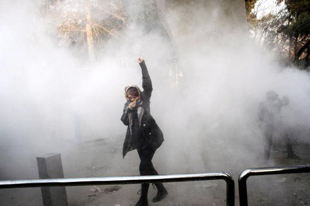 Garda Revolusi Iran Ancam Gunakan Tangan Besi Hadapi Demonstran