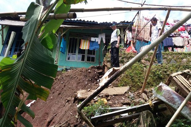 Longsor dan Banjir Bandang Terjang KBB dan Kabupaten Bandung