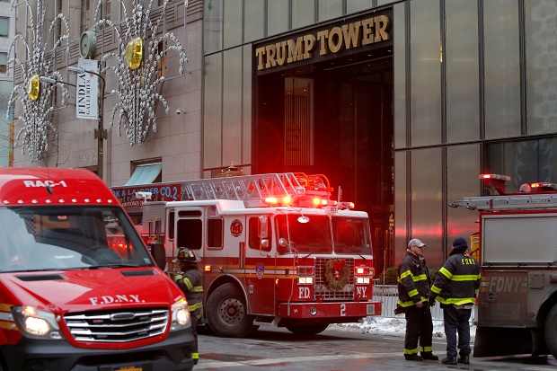 Dua Cedera Dalam Kebakaran di Trump Tower