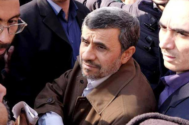 Putra Ahmadinejad Bantah Kabar Penangkapan Ayahnya