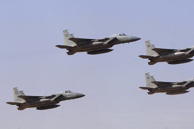 Jet Tempur Saudi Jatuh di Zona Perang, Diklaim Ditembak Houthi