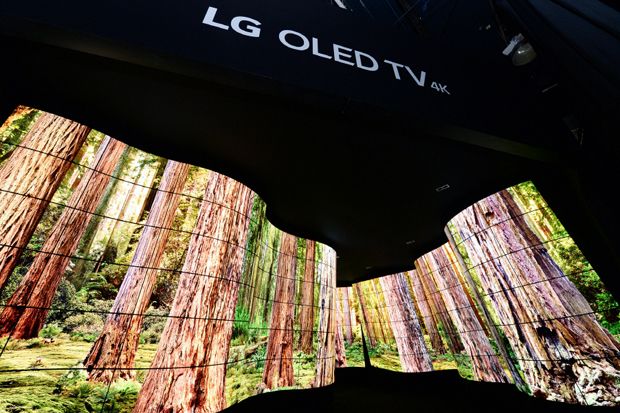 Ratusan TV OLED Berkekuatan 2 Miliar Piksel Pukau Pengunjung CES