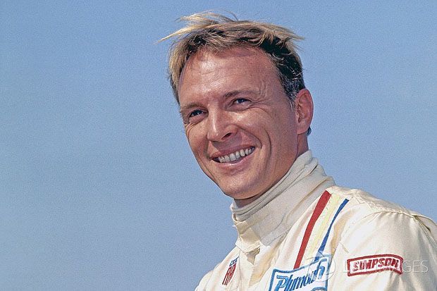 Pembalap Legendaris AS, Dan Gurney Tutup Usia