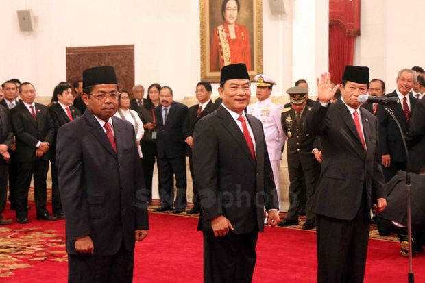 Hadirnya Sejumlah Jenderal di Lingkaran Jokowi