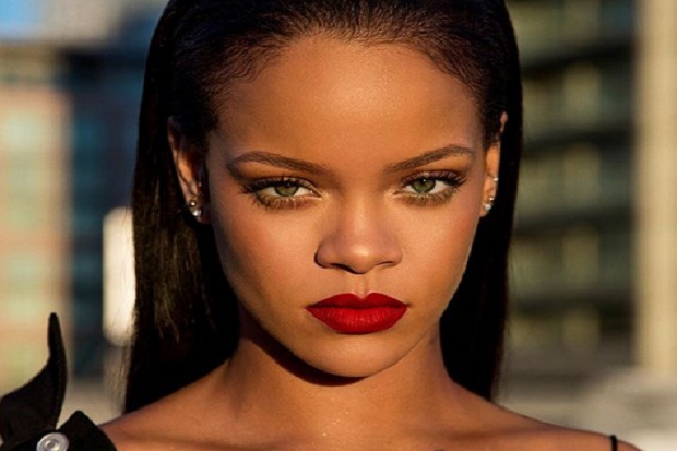 Rihanna Sewakan Rumah untuk Fans Rp219 Juta per Bulan
