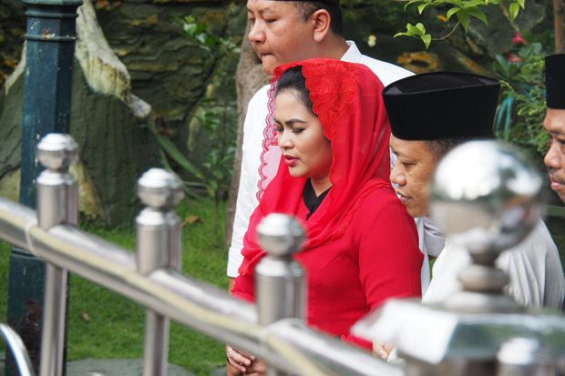 Puti Guntur Soekarno Intens Merajut Keindonesiaan