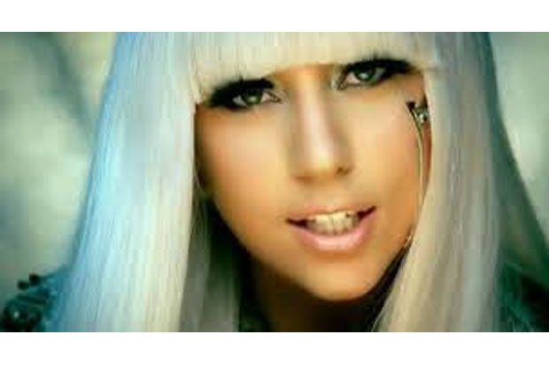 Lady Gaga Menderita Fibromyalgia