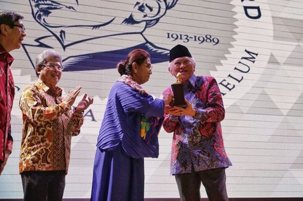 Raih Yap Thiam Hien Award, Gus Mus Ajak Semua Pihak Hargai Perbedaan