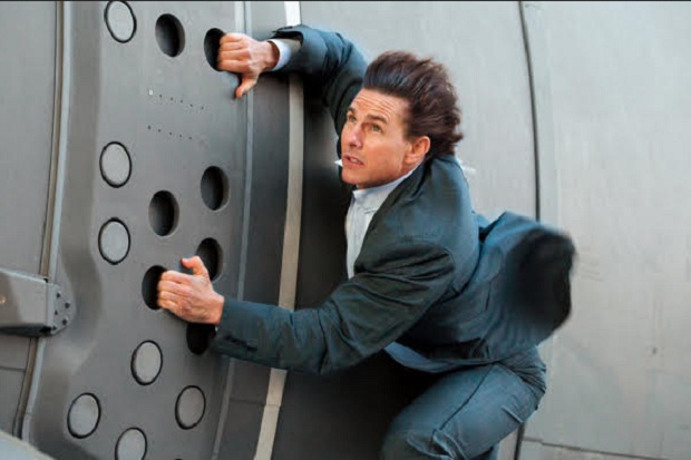 Adegan Heroik Tom Cruise di Film Mission Impossible
