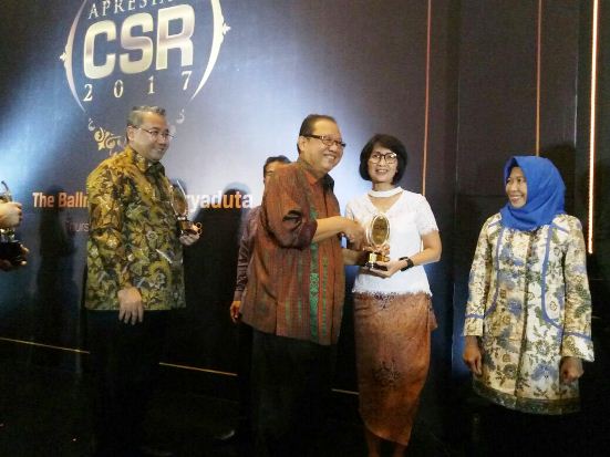 Coca Cola Foundation Indonesia Raih CSR Award SINDO Media