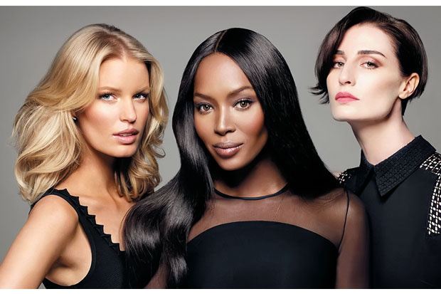 Naomi Campbell Menentang Diskriminasi di Dunia Modeling
